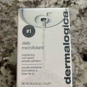 Dermalogica Daily Microfoliant - Gray and White